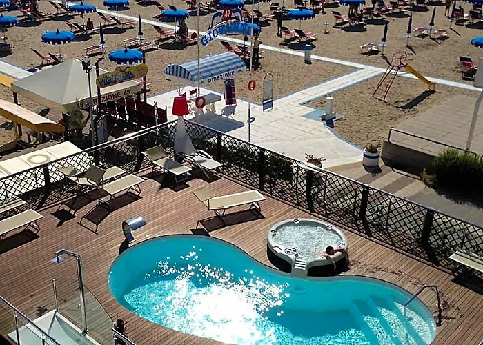Hotel Con Piscina Baia